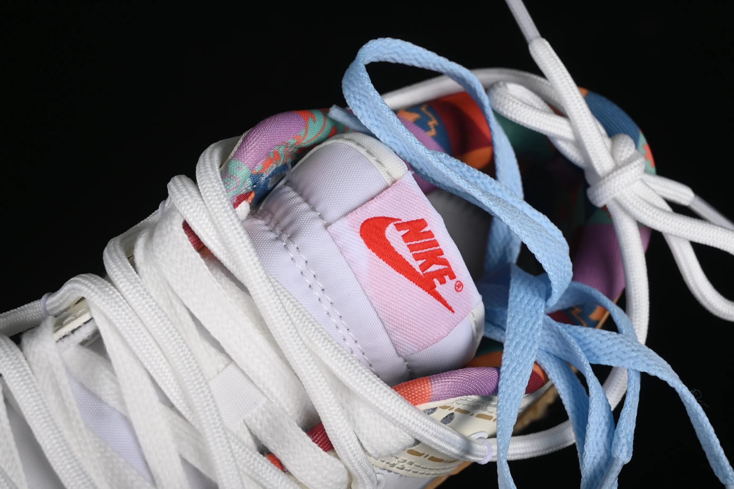 All categories Nk SB Dunk series Nk SB Dunk Low low-top sneakers Nk Dunk Low Cake Bear Jiuqi white and yellow low-top casual sneakers FN8913-141